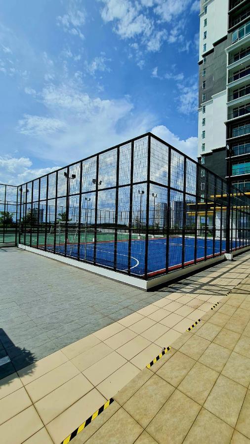 J&J Vacation Home@Novo8 Residence Kampong Tambak Exterior photo